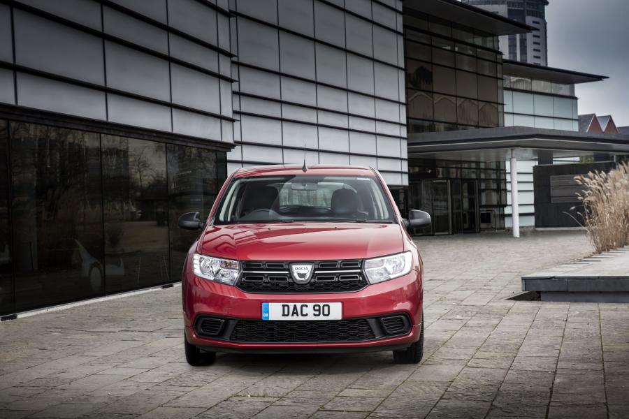  Dacia Sandero 2017 года  (UK) (фото 12 из 30)